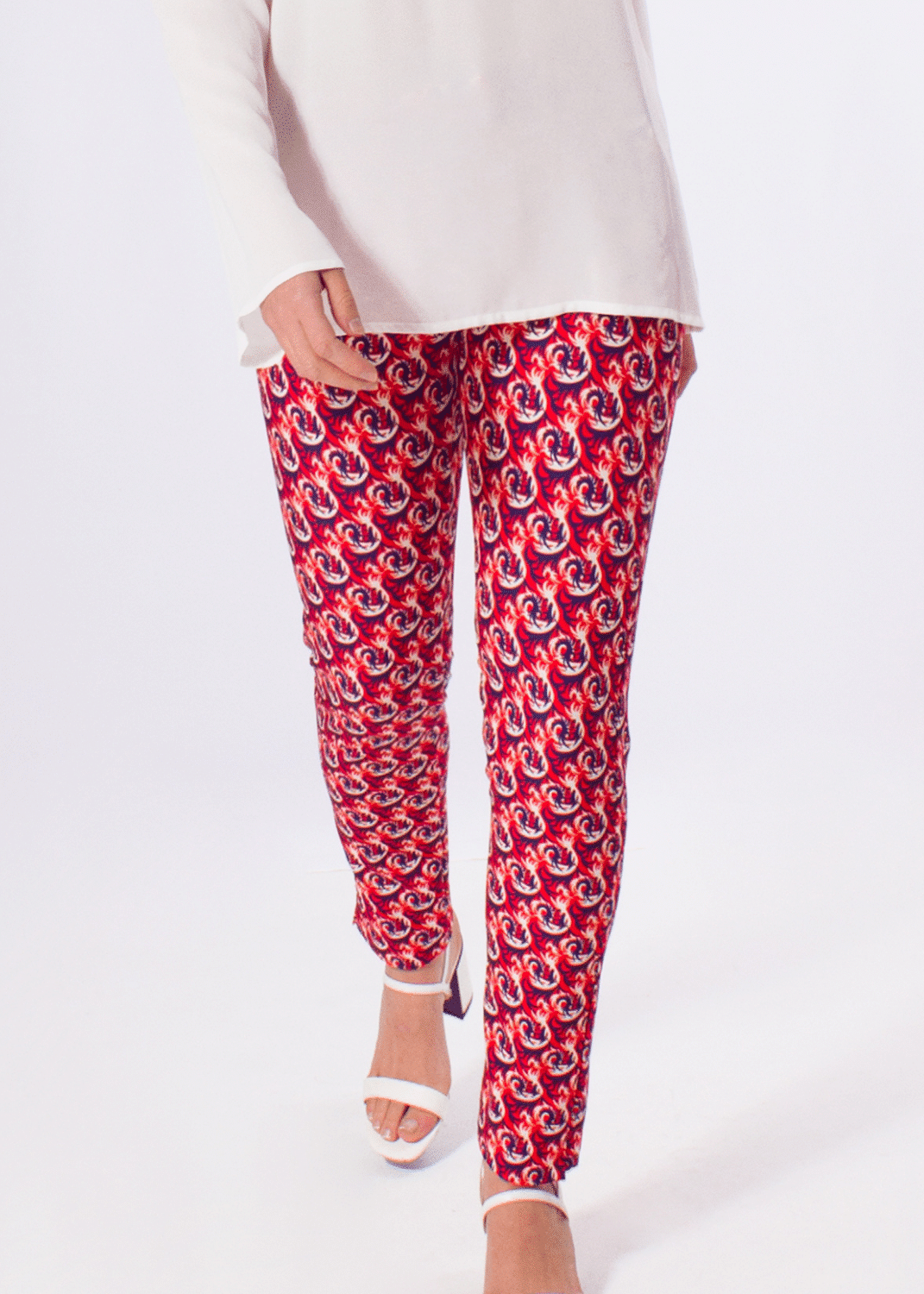 pantalon chino rojo mujer