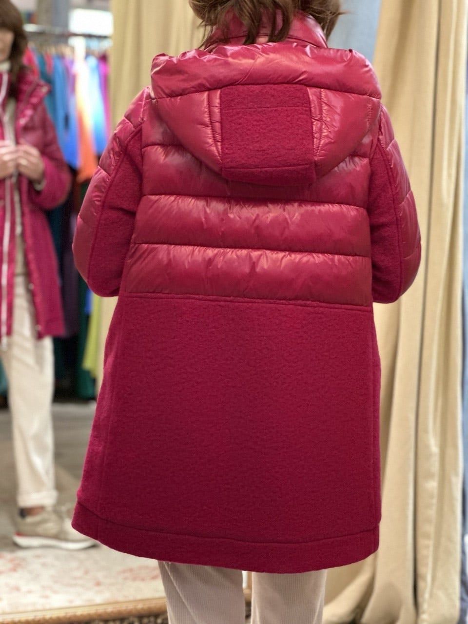 Parka Mujer de invierno con capucha y cuello chimenea.⋆ Lopezientos