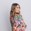 cazadora mujer estampada flores