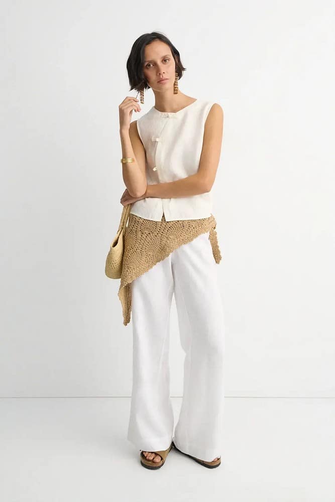 top-okinawa-blanco-lino-botones.jpg