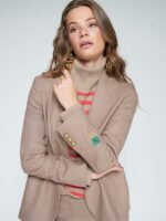 chaqueta-hillary-emb-punto-diagonal-beige_1.jpg