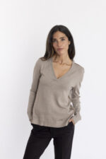 jersey-basico-camel-escote-pico_1.jpg