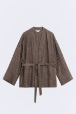 kimono-yucata-marron-rayas-silueteado-ss26-eseoese-1adl.jpg