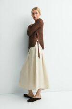 falda-rania-beige-mod-ss26-eseoese-2adl.jpg