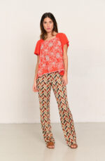 pantalon-pinzas-estampado_2.jpg