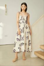 vestido-largo-flores-con-tirantes-estapado-lopezientos-por-delante.jpg