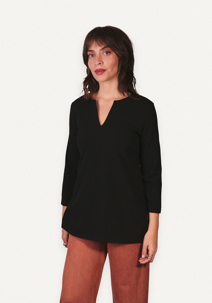 FW25_TOP_NEGRO_34950C_2-.jpg