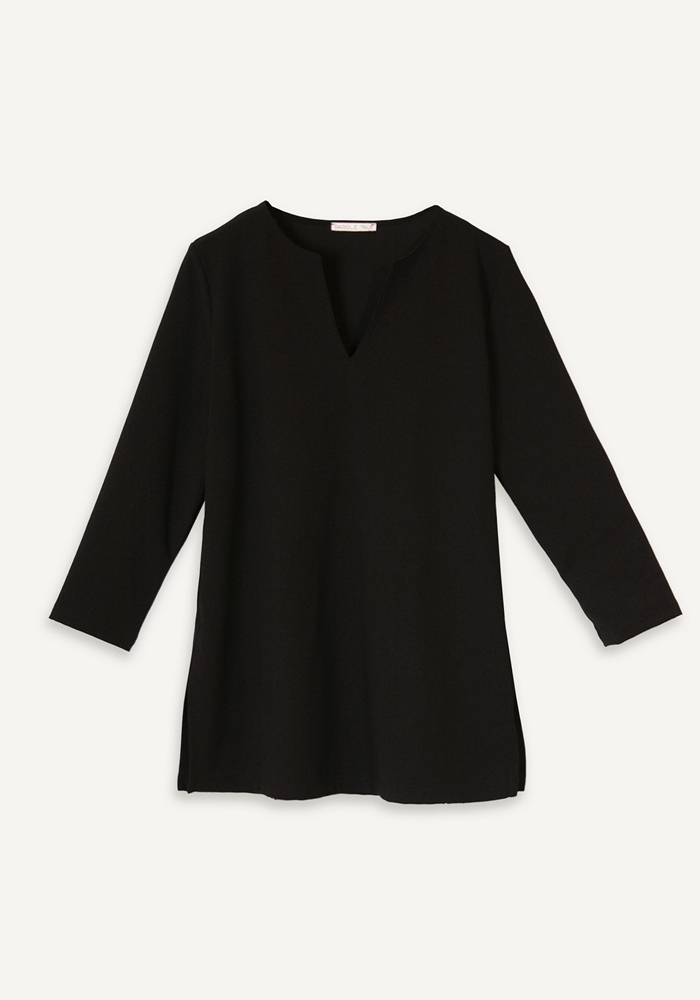 FW25_TOP_NEGRO_34950C.jpg
