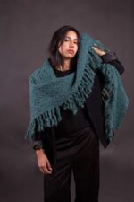 bf25xf.9-bufanda-triangular-verde-con-fleco-MR-complements_900x.jpg