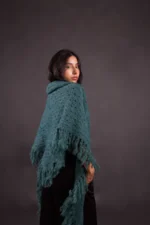 bf25xf.9-bufanda-lana-verde-con-flecos-MR-complements_900x.webp