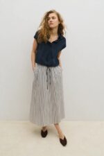 falda-riviera-rayas-azules-mod-ss26-eseoese-1adl.jpg