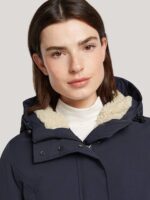 Elina_5230_BM_D1.jpg