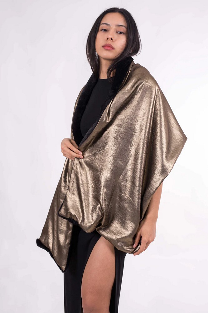re99.7-chal-MR-complements-dorado-para-bodas-y-fiestas_900x.jpg