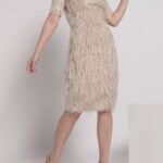 Vestido-mujer-escote-barco-manga-corta-organza-bordada-plumas-metalizadas-beige-lopezientos.jpg