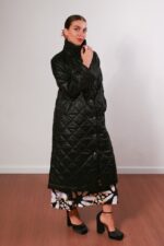 abrigo-mujer-acolchado-midi-cuello-alto.jpg