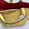 bolso-de-mujer-de-piel-amarillo-dentro.jpeg