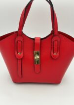bolso-de-mujer-de-piel-rojo.jpeg