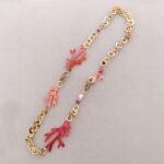 collar-largo-eslabones-corales-resina-coral.jpg
