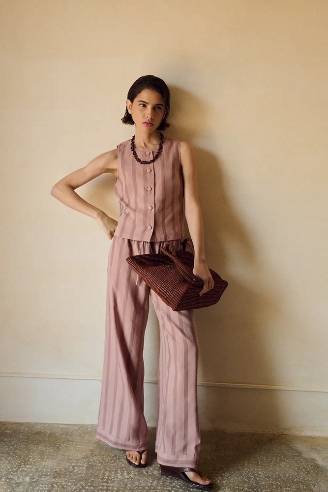 top-niza-rayas-rosa-elegante-conjunto-lopezientos.jpg top-niza-rayas-rosa-elegante-conjunto-lopezientos.jpg