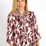 bluson-de-mujer-estampado-con-corbata.jpg