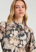 camisa-de-mujer-caballo-marino-estampado-vilagallo-lopezientos.jpg