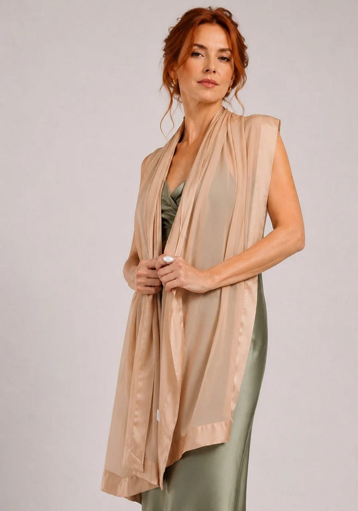 chal-mujer-de-fiesta-beige-seda-natural-lopezientos.jpg
