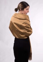 chal-mujer-tafetan-bronze-fiesta-con-flecos-lopezientos.jpg