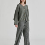 chaqueta-mujer-gris-oversize-canale-gris-paisie-lopezientos.jpg