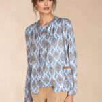 conjunto-de-mujer-sueter-camiseta-tachas-azul-estefania-rodriguez-lopezientos.jpg