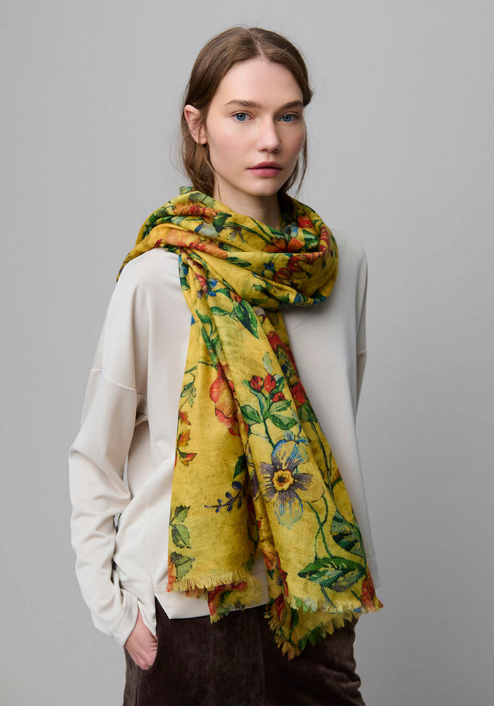 pashmina-de-mujer-de-lana-estampada-flores-amarillo-aldo-martins-lopezientos.jpg