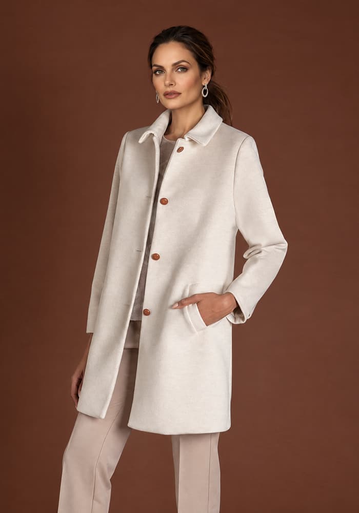 abrigo-de-mujer-de-pao-con-botones-beige-estefania-rodriguez-lopezientos.jpg