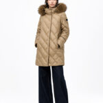 acolchado-capucha-pelo-de-mujer-enara-camel-donjaz-lopezientos.jpg