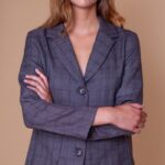 americana-mujer-estampada-cuadros-lurex-gris-lopezientos.jpg
