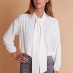 blusa-de-mujer-nata-cuello-lazo-lopezientos.jpg