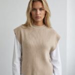 chaleco-de-mujer-boton-beige-lopezientos.jpg