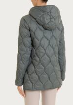 chaqueta-mujer-acolchada-con-capucha-khaki-lopezientos.jpg
