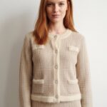 chaqueta-relieve-detalle-peluche-beige-lopezientos.jpg