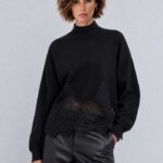 jersey-mujer-cuello-perkins-encaje-debajo-negro-influencer-lopezientos.jpg