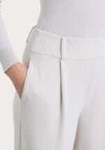 pantalon-de-mujer-nata-terciopelo-lopezientos.jpg