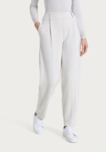 pantalon-de-mujer-terciopelo-nata-lopezientos.jpg